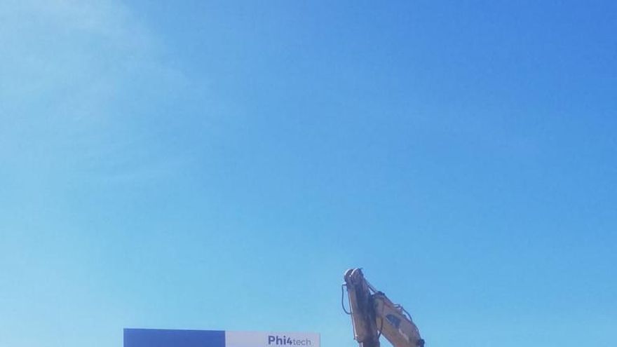 Comienzan las obras de la fábrica de supercondensadores en la plataforma logística de Badajoz