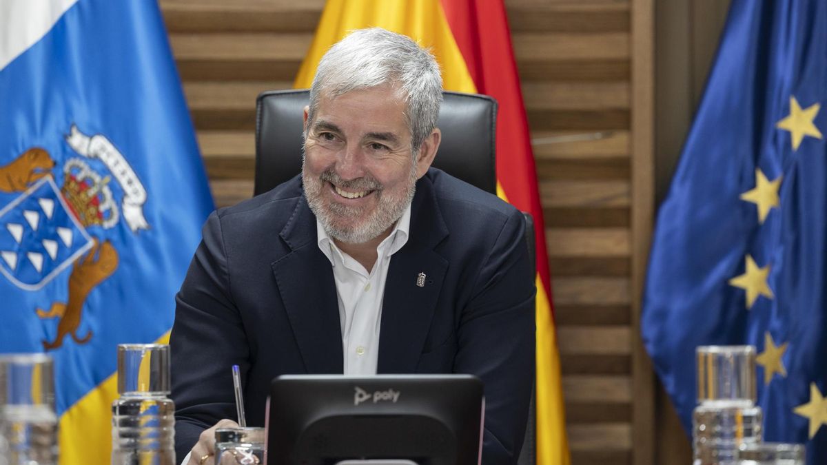 Clavijo aviva la confrontación con el Gobierno estatal para defender su "decreto Canarias" y pedir más recursos mientras deja sin gastar su presupuesto