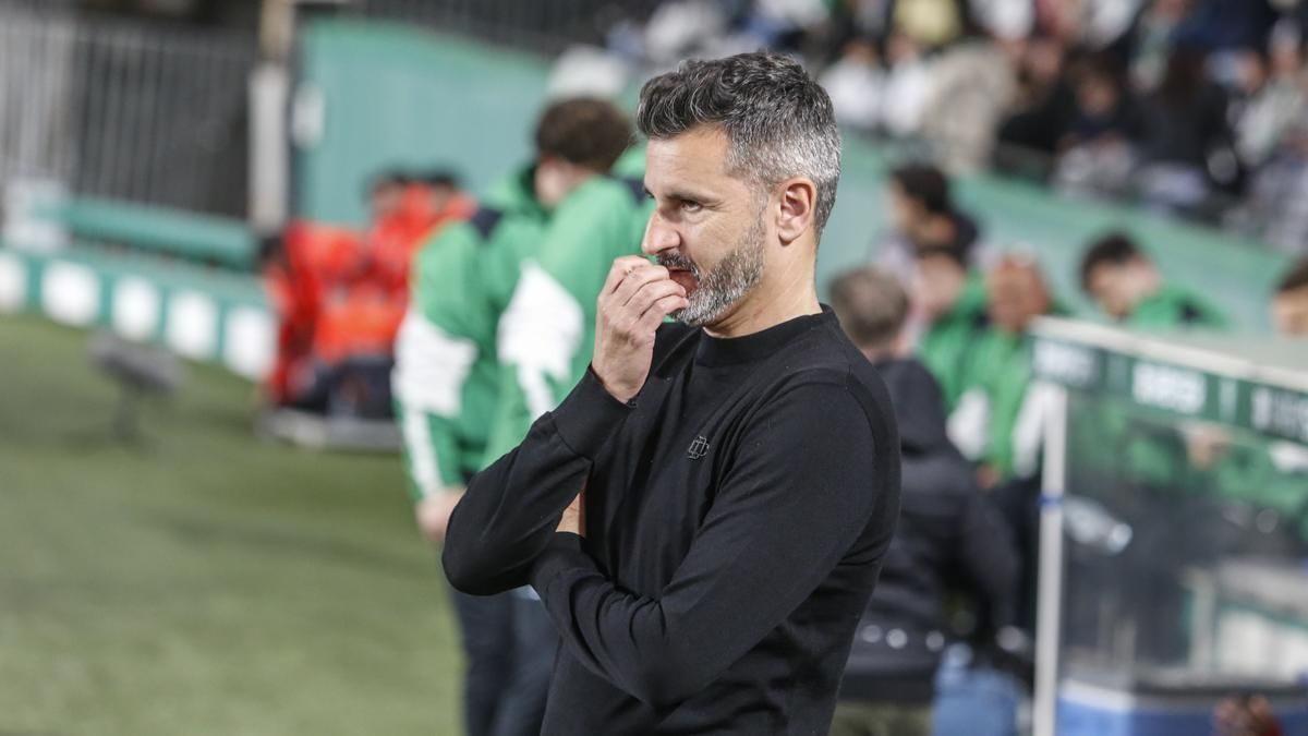 Iván Ania: "Si hay alguien culpable de estas tres derrotas, soy yo"