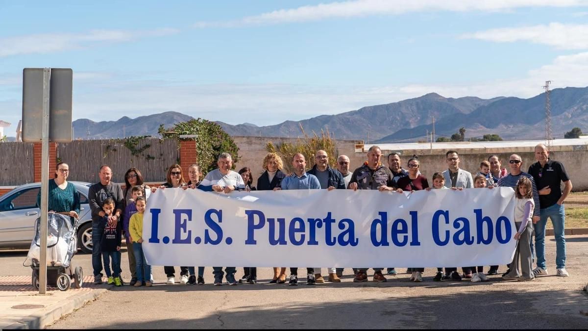Sin instituto a las puertas de Cabo de Gata: vecinos de Almería demandan un centro que frene la despoblación