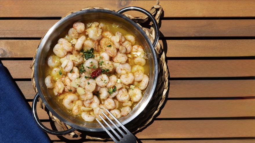 A la plancha, al ajillo, salteadas o en cóctel: cuatro formas sencillas de disfrutar de las gambas
