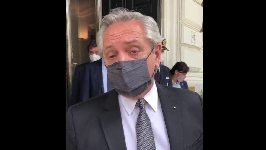 Fernández tras la reunión con Francisco: "Me expresó su idea de apoyarnos en las negociaciones"