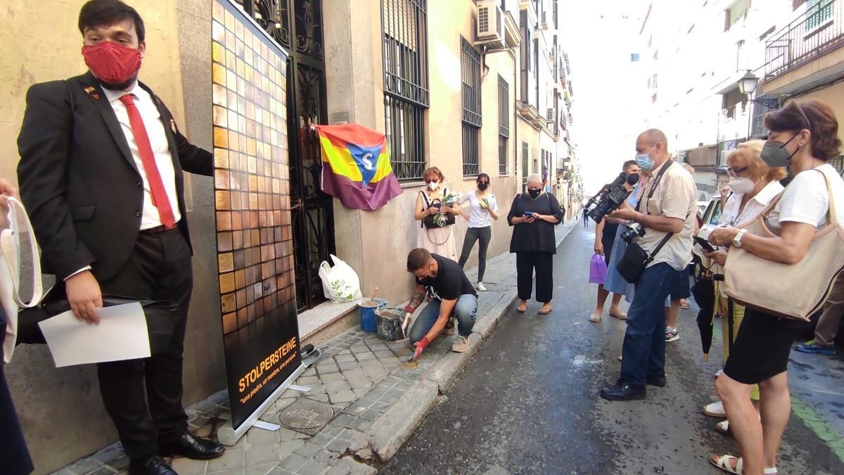 Quince 'stolpersteine' en Centro luchan contra la desmemoria