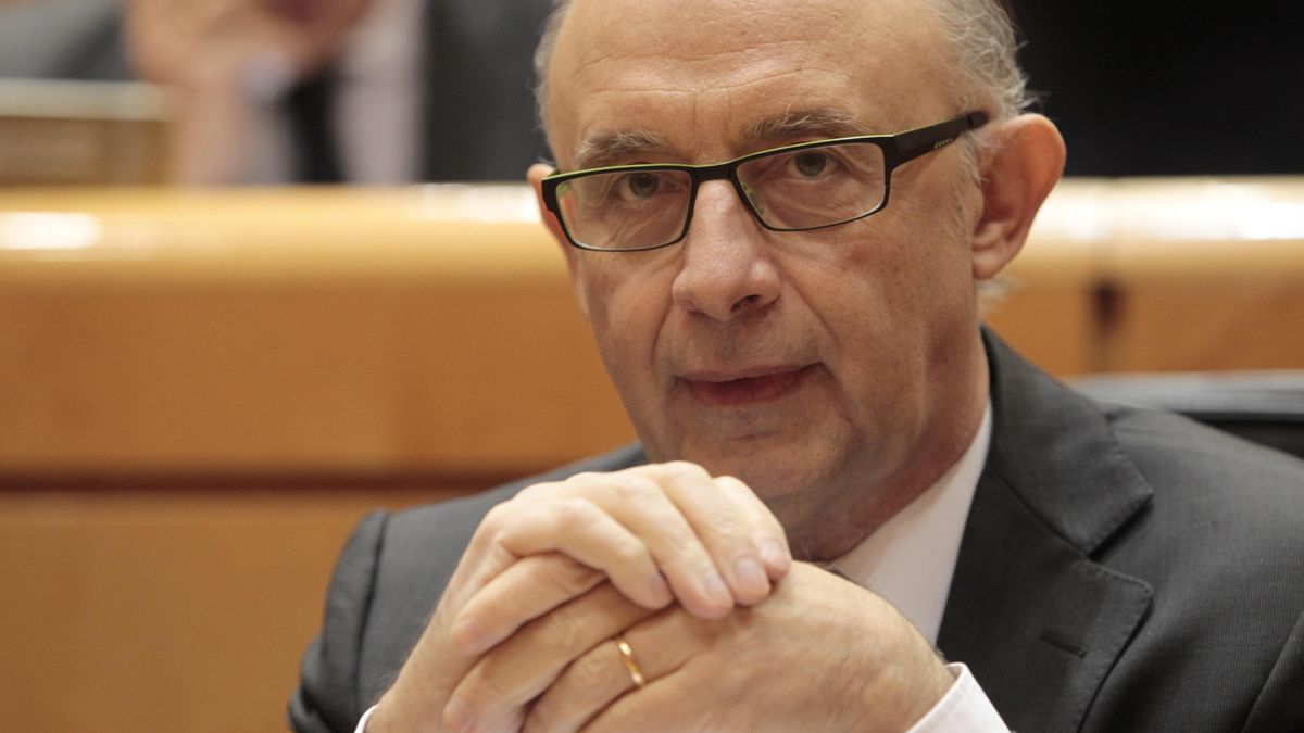 Montoro anuncia que el Gobierno publicará una lista con los mayores defraudadores y morosos