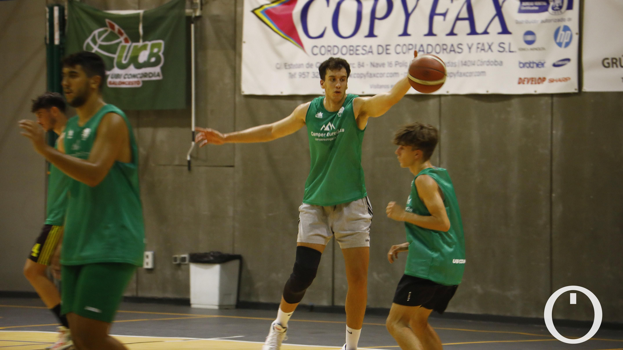 Entrenamiento UCB Baloncesto
