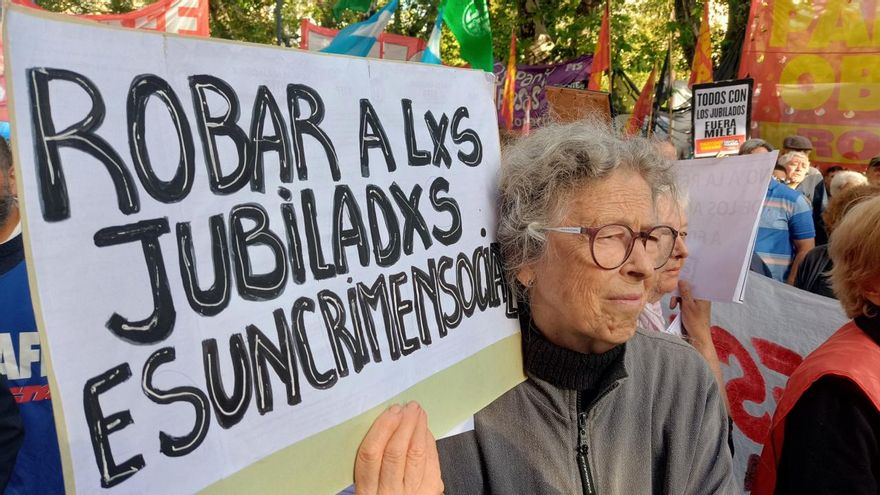 La protesta de los jubilados se federaliza tras la represión en el Congreso