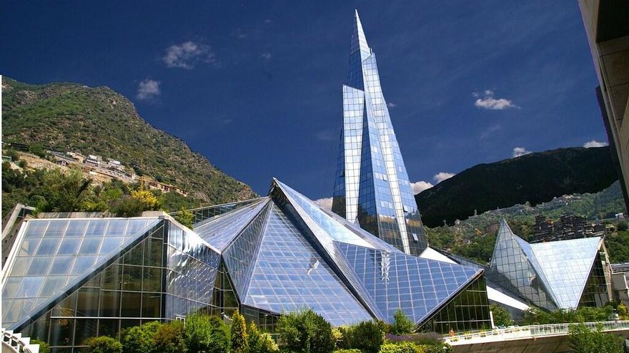 유럽에서 가장 방문객이 많은 스파는 스페인에서 차로 단 1시간 거리에 있습니다.