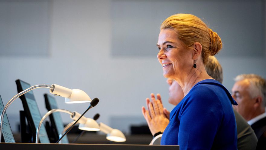 La exministra de Integración danesa afronta el primer juicio político en décadas