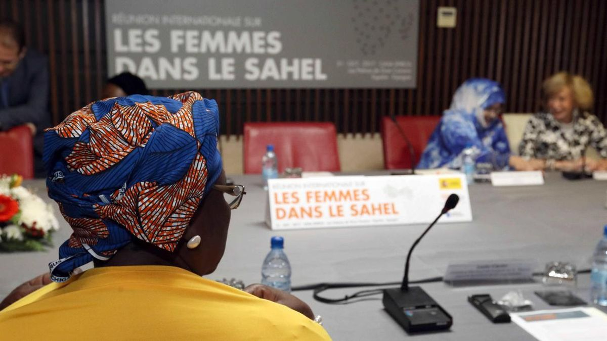 ESPAÑA AFRICA MUJERES