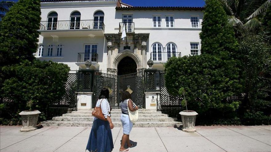 Rebajan otro 25 por ciento el precio de la mansión de Versace en Miami Beach