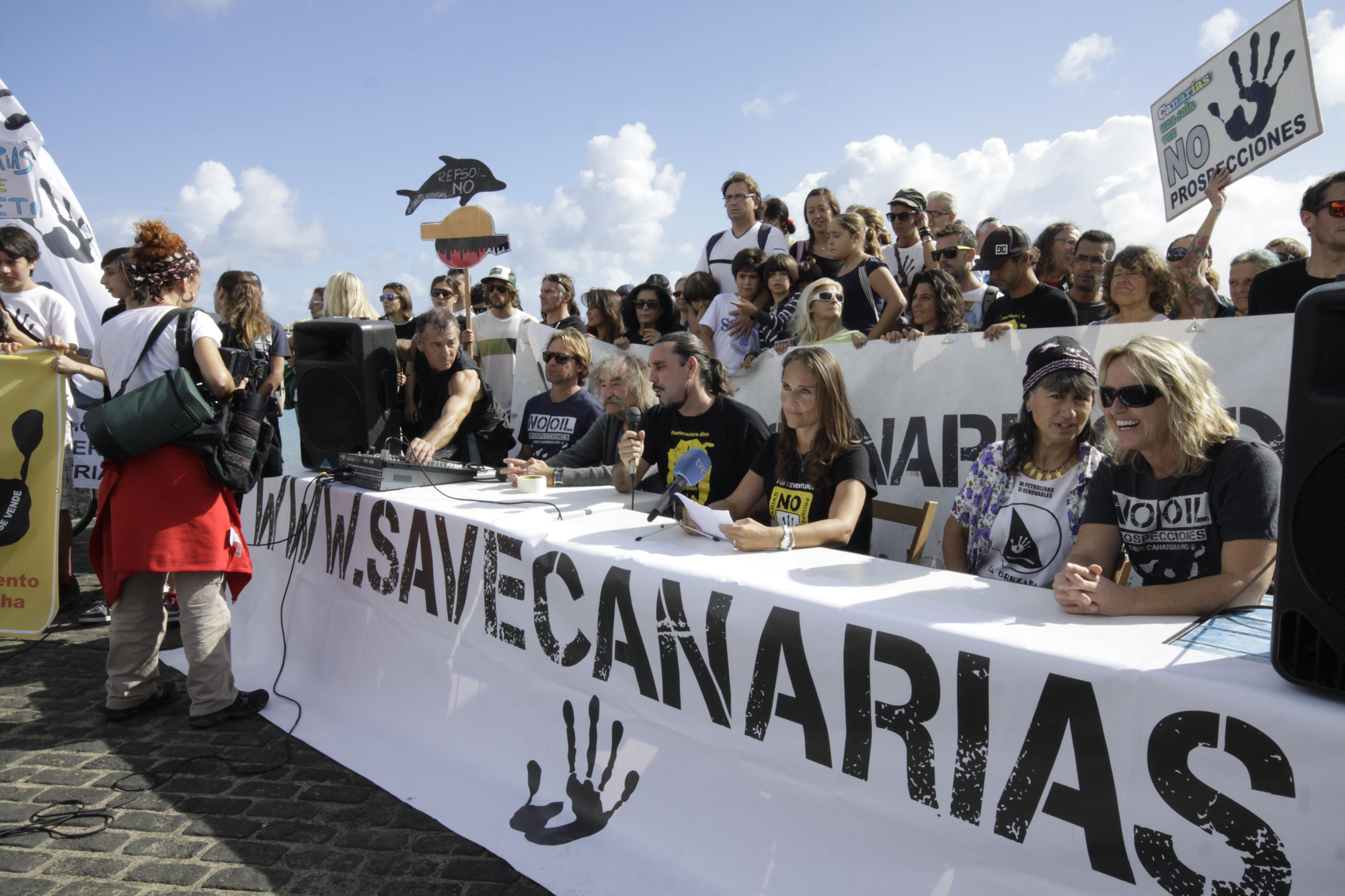Concentración de la 'Flota Sandía' en Corralejo | Save Canarias