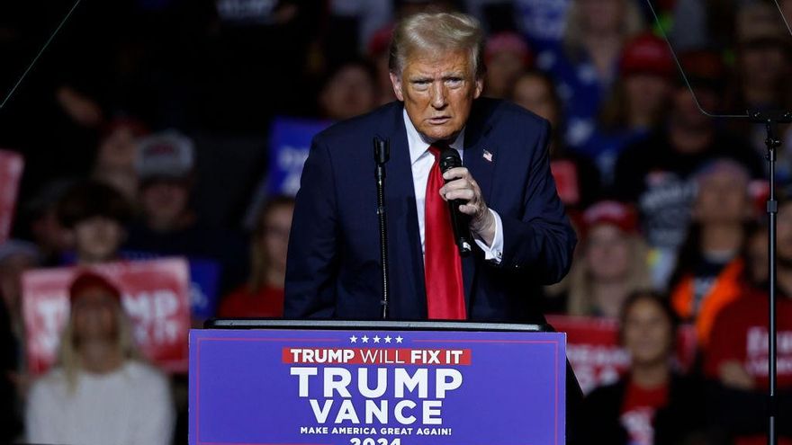 Donald Trump en un mitin en Milwaukee, Wisconsin, el 1 de noviembre.