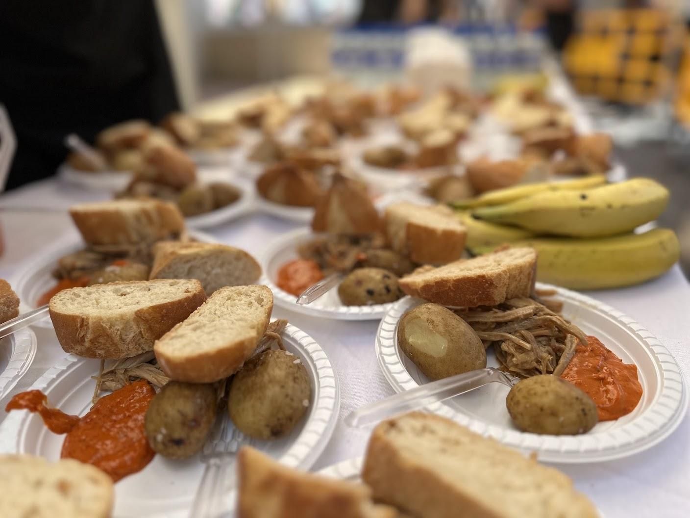 Santa Cruz de La Palma ensalza el folclore popular y sus tradiciones en el Día de Canarias.