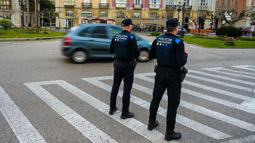 El Ayuntamiento de Santander reconoce que la policía local investigada en El Bocal solo recibió dos horas de formación en emergencias en 2017