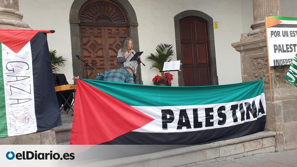 Unas 200 personas se concentran en Santa Cruz de La Palma en defensa ...