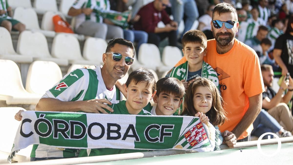 Grada Blanquiverde del Córdoba CF - CD Castellón