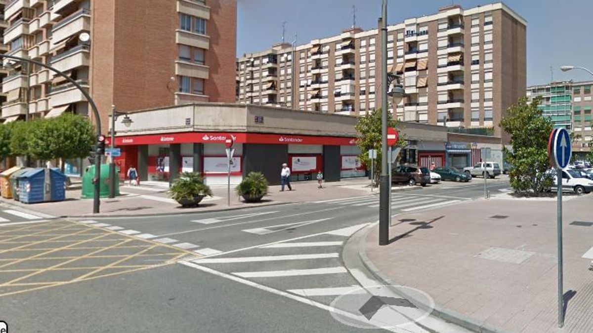 Cruce entre las calles Albia de Castro y Solidaridad