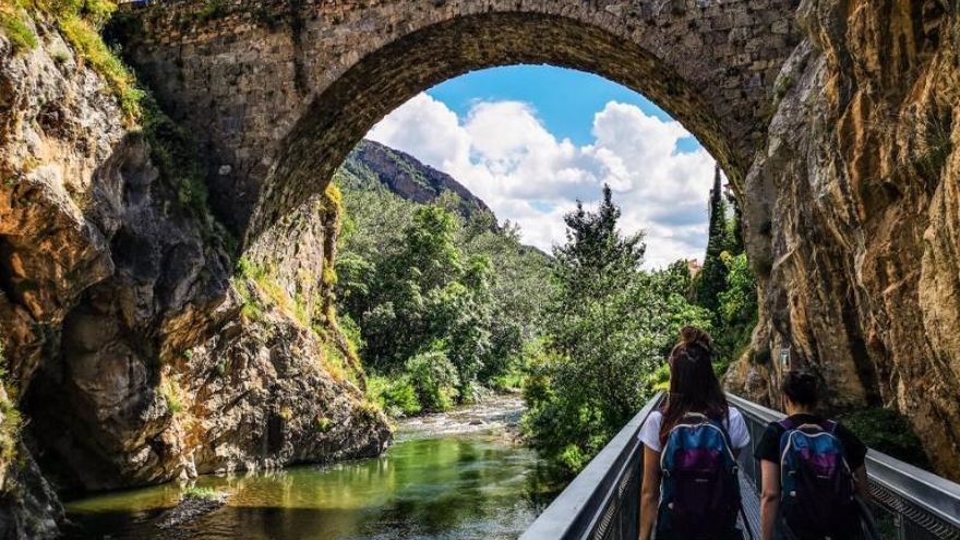 El agua que sana, la tierra que enamora: viaje al alma termal y más secreta de La Rioja Baja