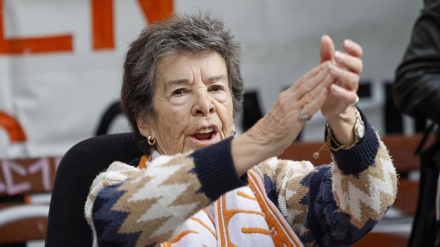 Maricarmen, la mujer de 87 años que fue desahuciada de su vivienda de Madrid el pasado miércoles, en una imagen de archivo. EFE/ Sergio Perez