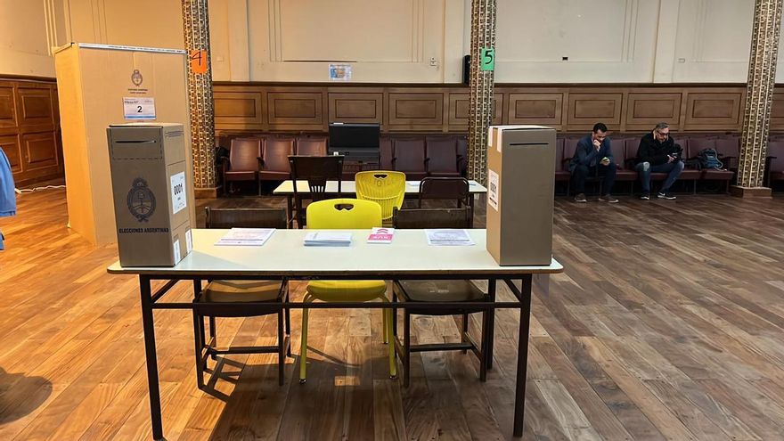 Paradojas del voto mixto: mamuschka de cuartos oscuros y el último conteo del día