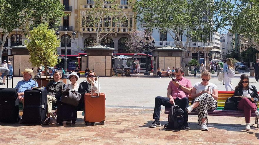 València limitará al 15% por manzana los apartamentos turísticos ubicados en bajos comerciales y creará un censo municipal