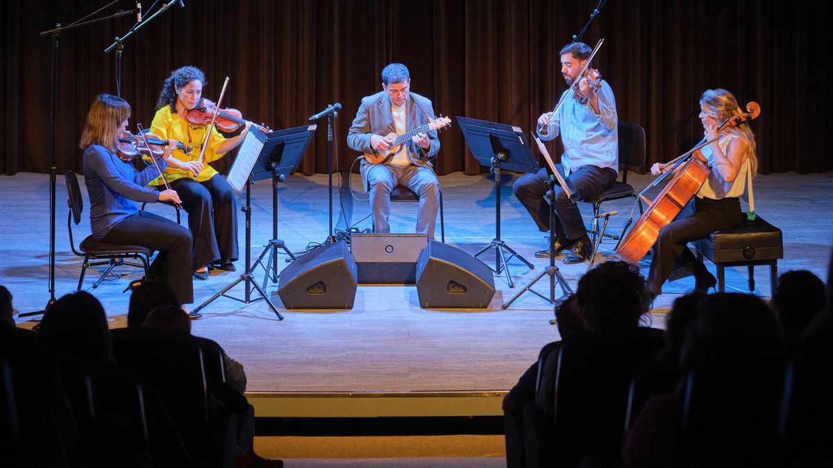 Recital ‘Islas y cuerdas’ con Benito Cabrera en el Espacio Cultural CajaCanarias de La Palma