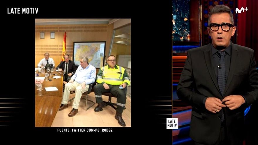 Late Motiv se ríe del gabinete de crisis del Gobierno por la nevada: "El director de la DGT ya había hecho la digestión"