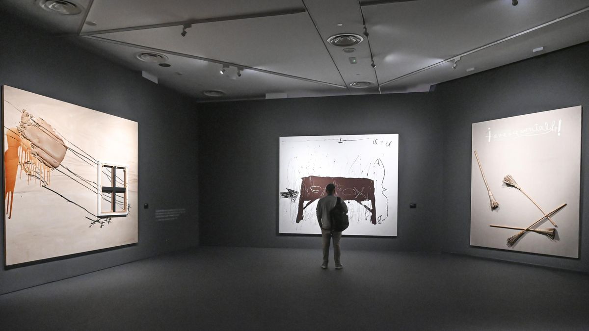 Vista de la exposición 'Tàpies. Última década (2002 2012)'.