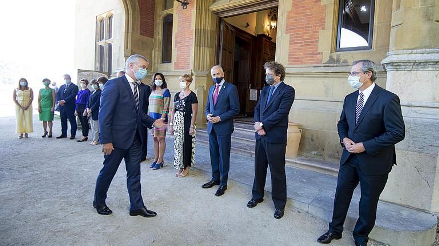 Urkullu anuncia que PNV y PSE-EE ultiman su coalición de Gobierno pero evita aclarar si hará vicelehendakari a Mendia