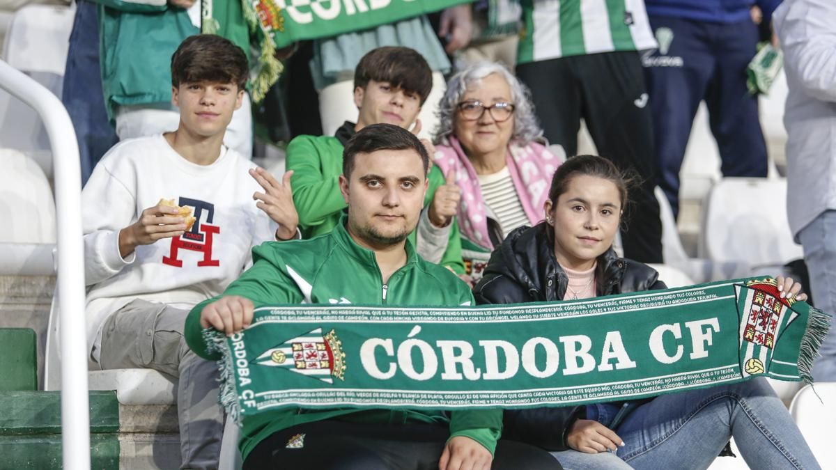 Grada Blanquiverde del Córdoba CF - Real Zaragoza