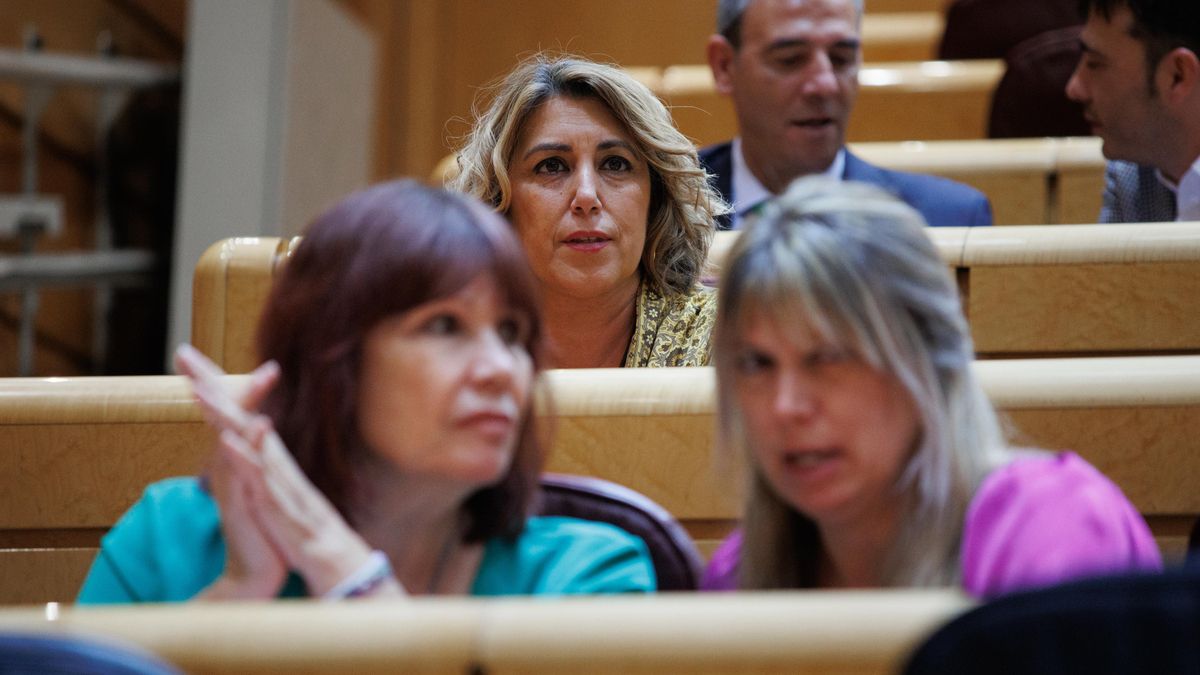 Archivo - La expresidenta de la Junta de Andalucía, Susana Díaz (c), durante una sesión plenaria, en el Senado, a 21 de junio de 2022, en Madrid (España). (Foto de archivo).