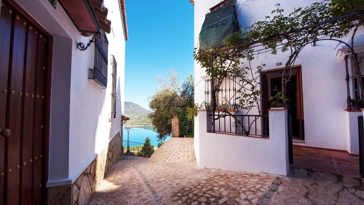 Zahara de la Sierra guarda encanto en cada rincón