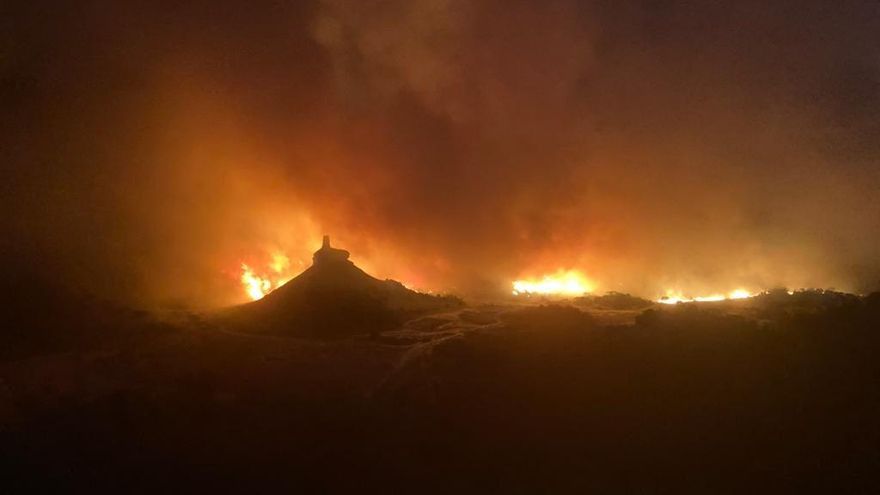 Estabilizado un incendio declarado en el Vedado de Eguaras, zona de alto valor ecológico en Las Bardenas