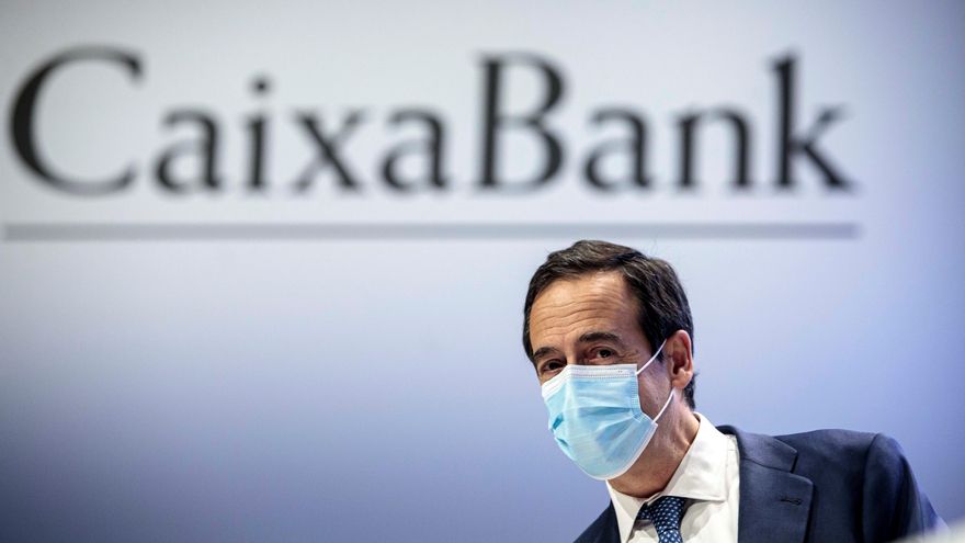 CaixaBank gana 1.381 millones, 19% menos,al dotar 1.252 millones por la COVID