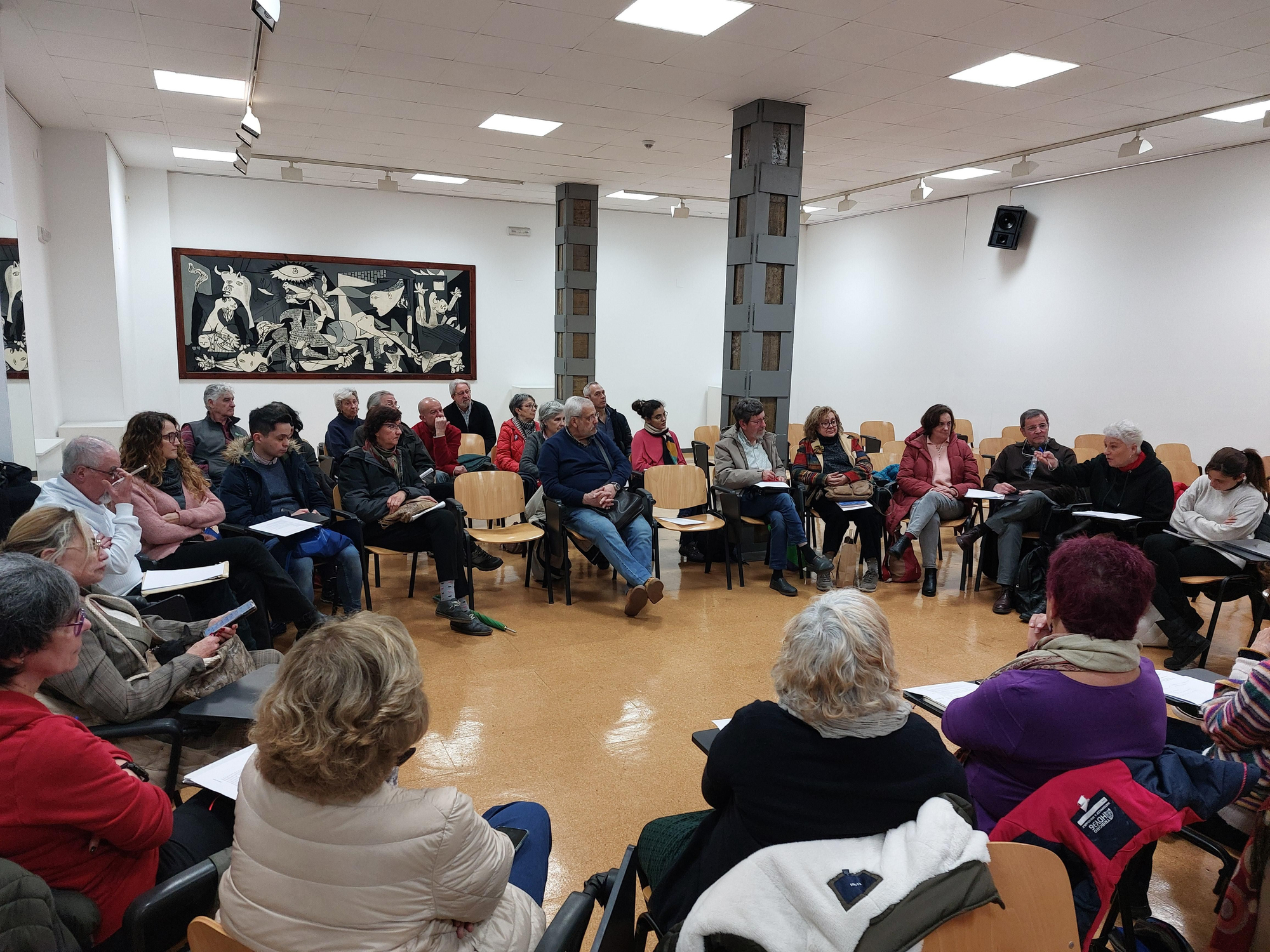 Asamblea Abierta de la Plataforma Memoria y Democracia de Cantabria.
