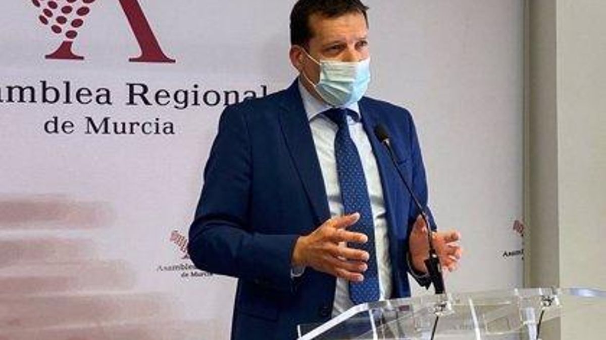 El diputado del PSRM-PSOE, Manolo Sevilla