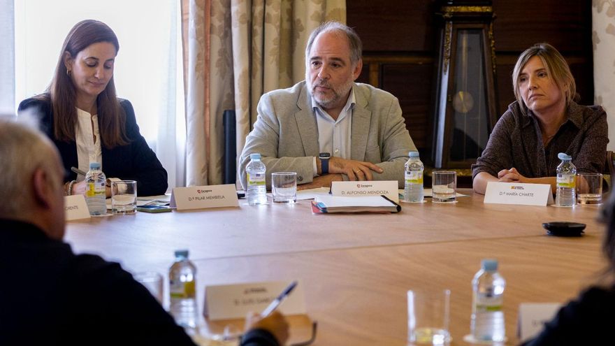 Empleados con 205 horas extras en un solo mes: un informe destapa el caos del Ayuntamiento de Zaragoza en personal