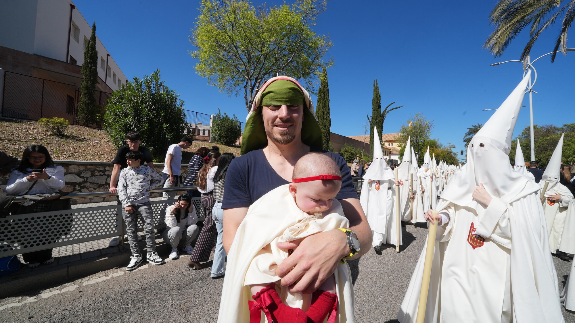 Salida procesional de la Hermandad de la Merced, en imágenes