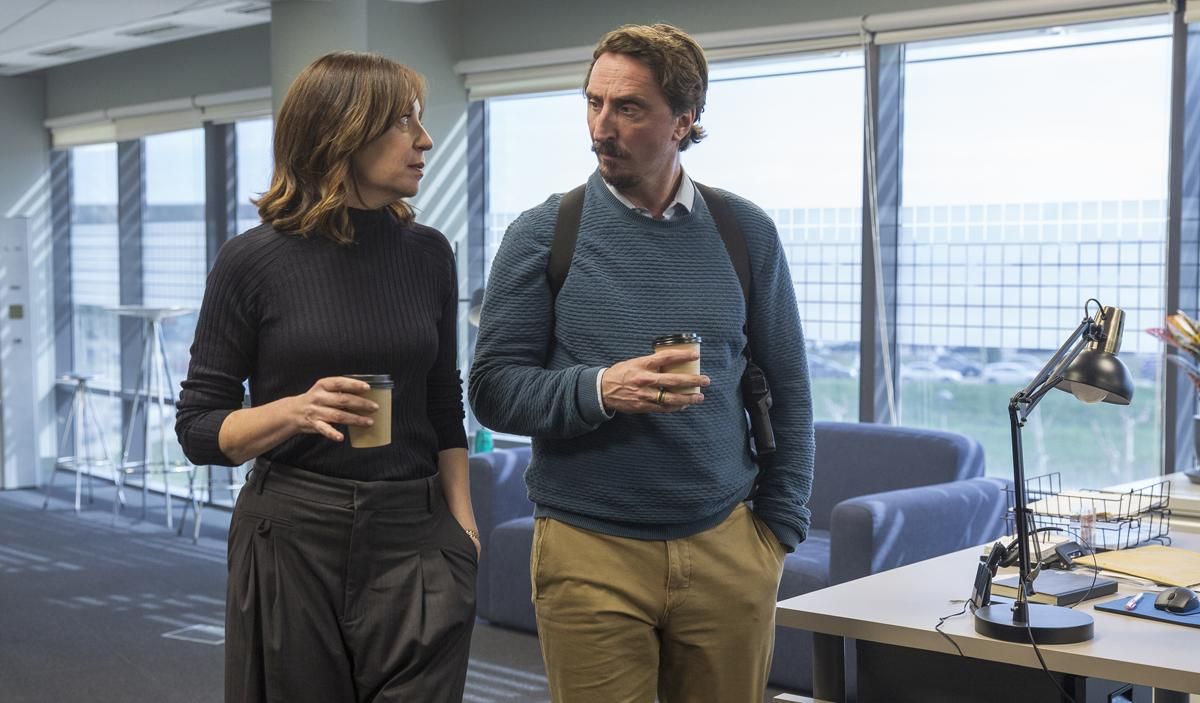 'Day One', nueva serie de Prime Video con Álex González y Asier Etxeandia