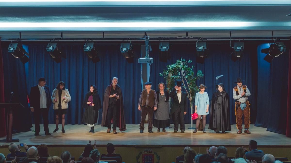 La compañía de teatro lacianiega El Escarpín celebra su 20 aniversario con 200 representaciones a sus espaldas