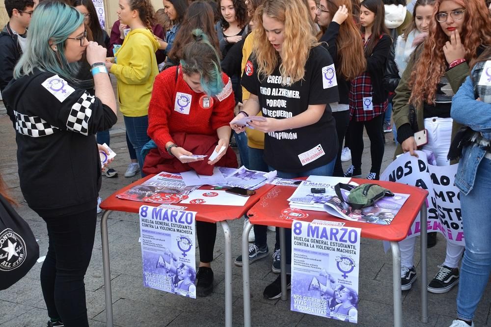 Concentración estudiantil. Huelga Feminista 8M Murcia (05)