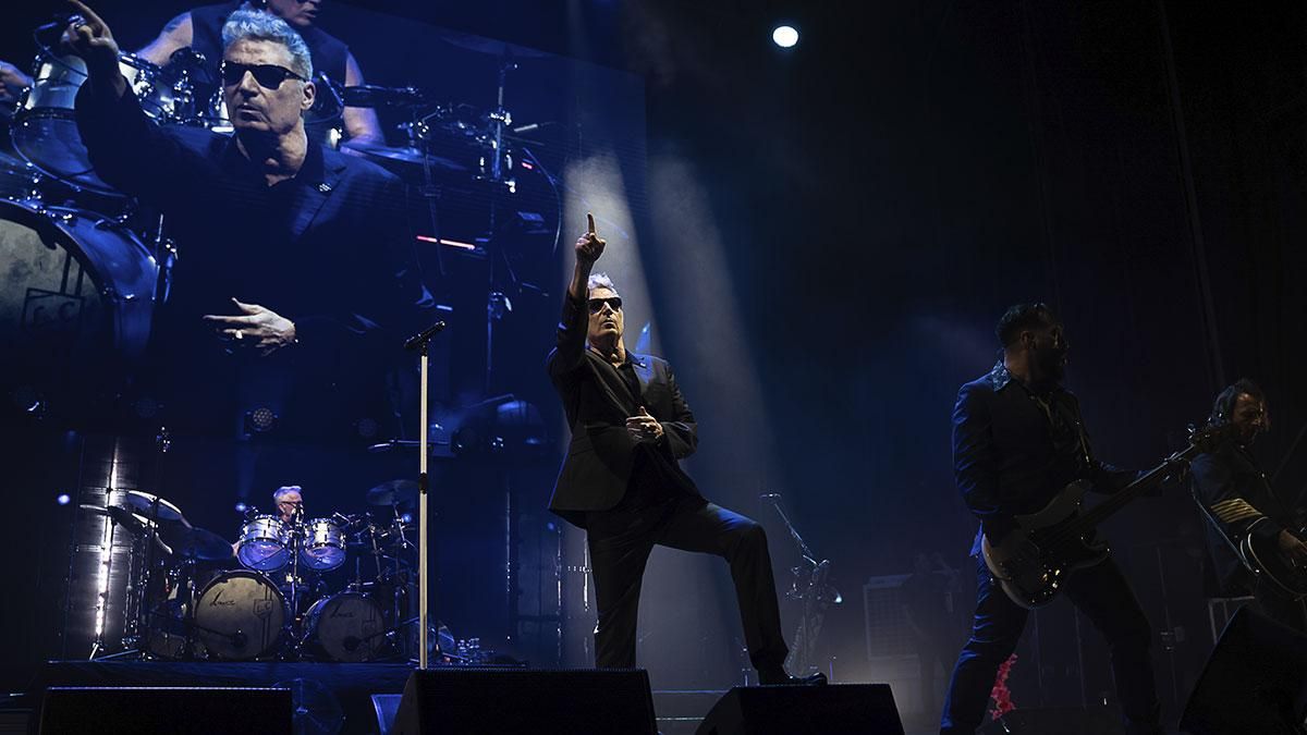 El concierto de Loquillo en el 45º Festival de la Guitarra de Córdoba, en imágenes