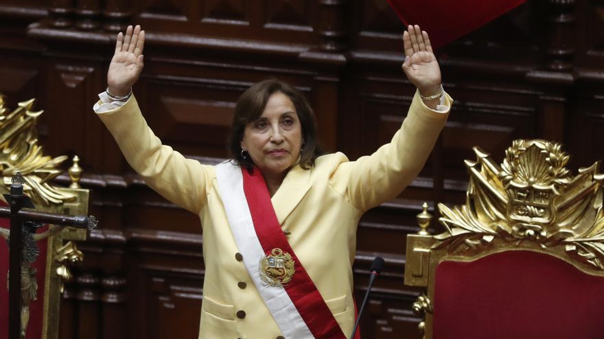 Perú: Dina Boluarte juró como presidenta en reemplazo de Castillo