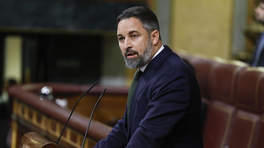 El líder de Vox, Santiago Abascal durante la moción de censura liderada por el profesor y economista Ramón Tamames (no en la imagen) contra el presidente del Gobierno.
