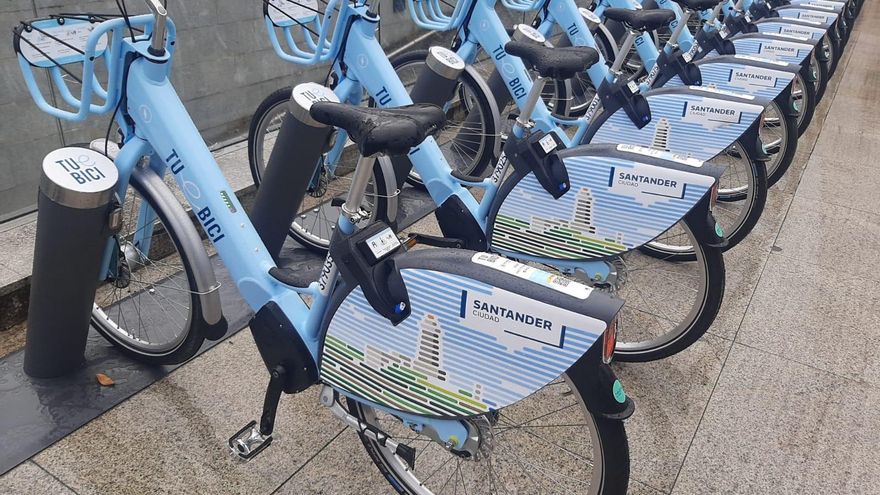 Archivo - Bicicletas eléctricas en Santander