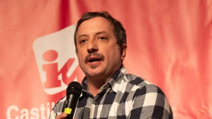 El coordinador electo, Carlos Serrano, quien todavía no ha tomado posesión del cargo de IU.