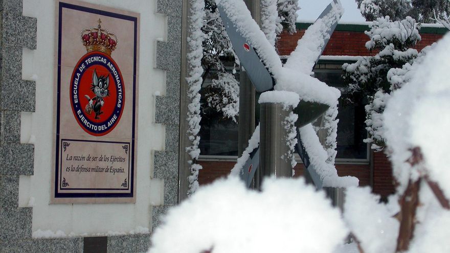 Entrada de la escuela de Aeronáutica del Ejército del Aire