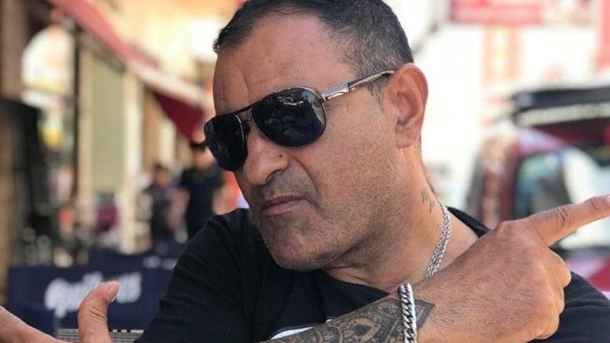 Omar Ariel Acosta (53) asesinó a su ex mujer con seis tiros de su arma reglamentaria. Después se mató.