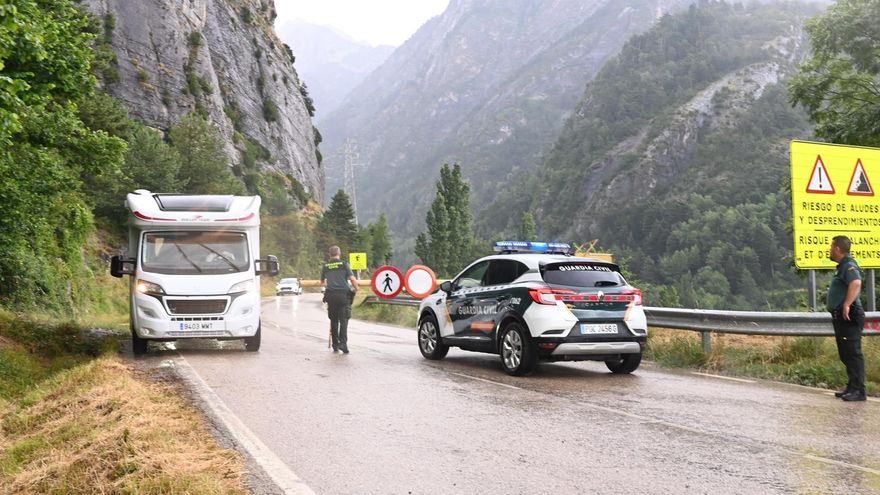 Evacuadas 200 personas del Balneario de Panticosa en una operación conjunta de Guardia Civil y Gobierno de Aragón