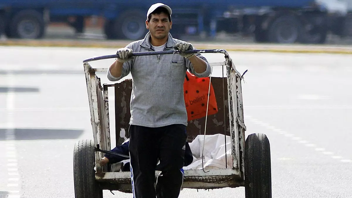 Sube la canasta básica y una familia necesita 7 mil para no ser pobre Sube la canasta básica y una familia necesita 7 mil para no ser pobre